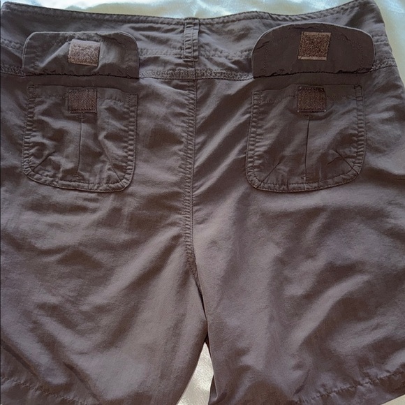 World Wide Sportsman Brown Cargo Shorts Versatile Functional 6”Inseam Nylon Sz 4 - Picture 6 of 11